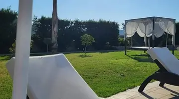 Eleni s Garden & Castello Suites