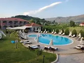 Eleni s Garden & Castello Suites