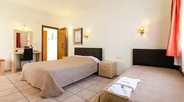 Eleonora Apartments