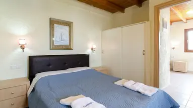 Eleonora Hotel