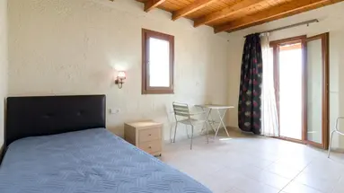 Eleonora Hotel