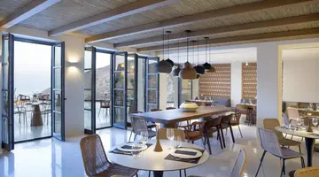 Elessa Hotel