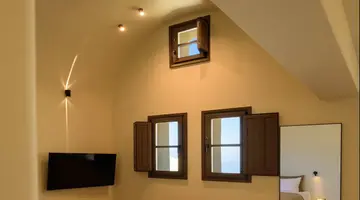 Elessa Hotel