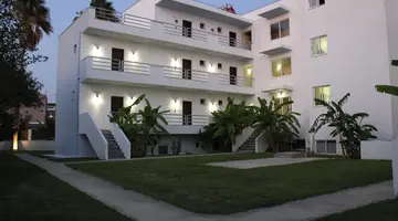 Elga Apartments