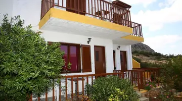 Elgoni Apartments