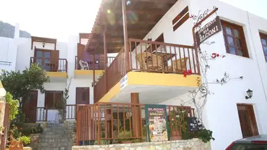 Elgoni Apartments