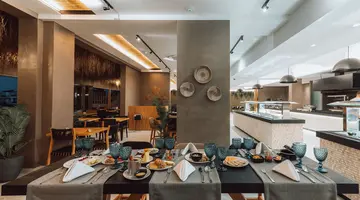 ELIROS MARE BEACHFRONT POEM HOTEL