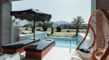 ELIROS MARE BEACHFRONT POEM HOTEL