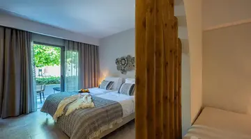 Eliros Mare Beachfront Poem Hotel