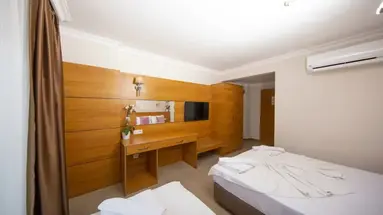 Elit Life Hotel (ex. Beso Beach Hotel)