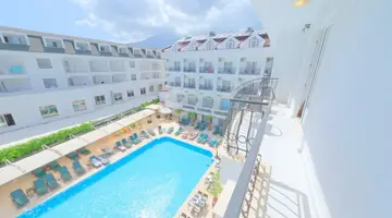Elit Life Hotel (ex. Beso Beach Hotel)