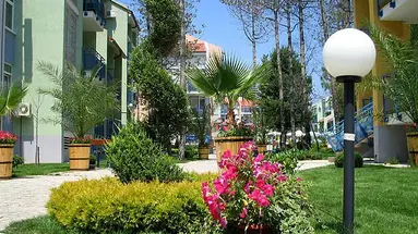 Elite I Apartments
