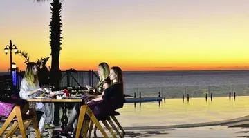 Elite Luxury Suite & Spa