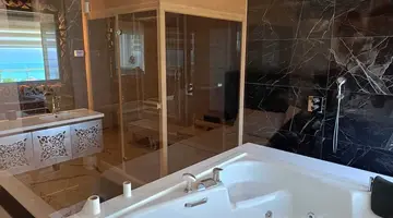 Elite Luxury Suite & Spa