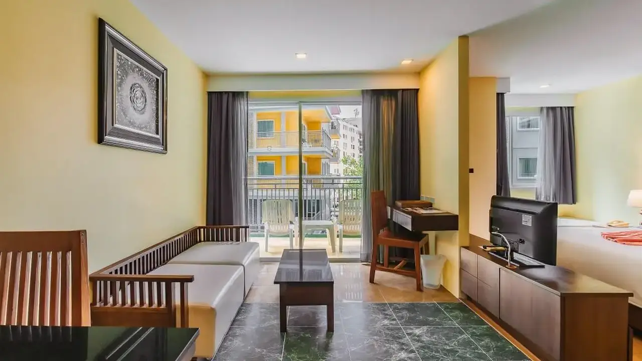 ELITE SUITE PATONG (ex. BAUMAN RESIDENCE)