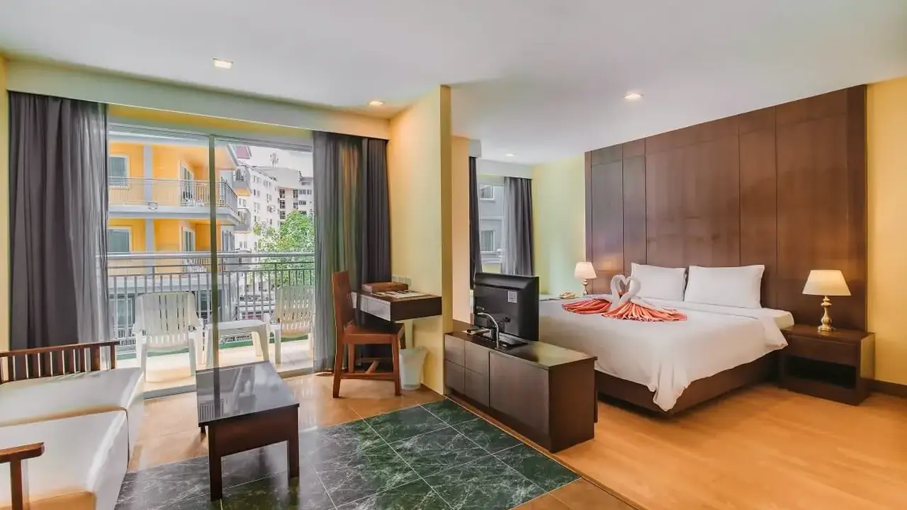 ELITE SUITE PATONG (ex. BAUMAN RESIDENCE)