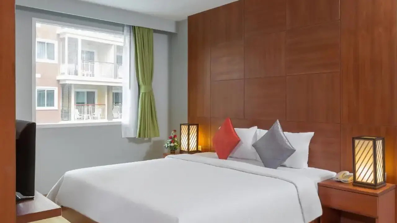 ELITE SUITE PATONG (ex. BAUMAN RESIDENCE)