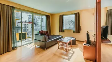 ELITE SUITE PATONG (ex. BAUMAN RESIDENCE)