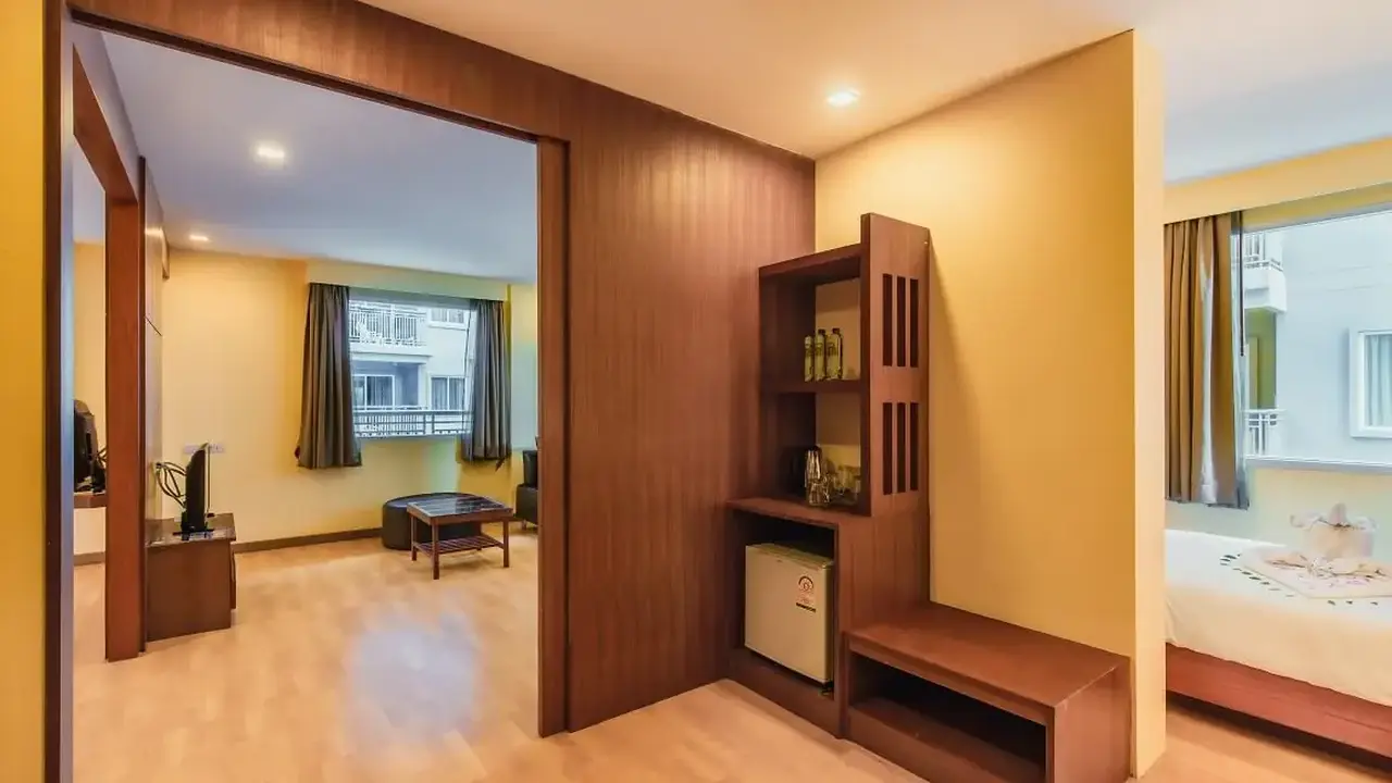 ELITE SUITE PATONG (ex. BAUMAN RESIDENCE)