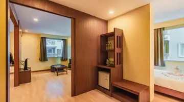 ELITE SUITE PATONG (ex. BAUMAN RESIDENCE)