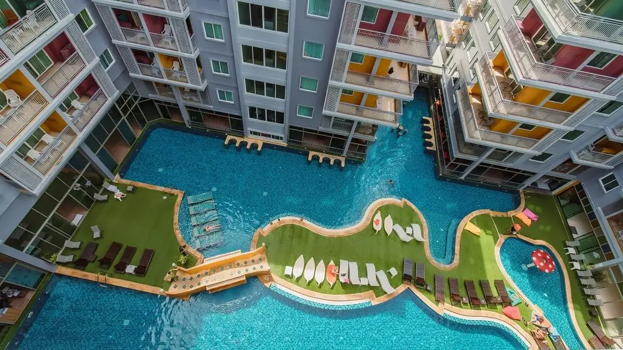 ELITE SUITE PATONG (ex. BAUMAN RESIDENCE)