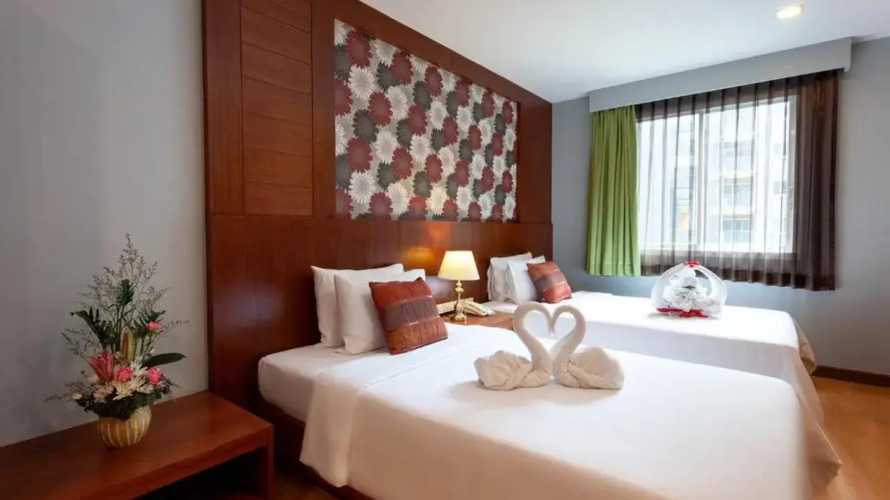ELITE SUITE PATONG (ex. BAUMAN RESIDENCE)