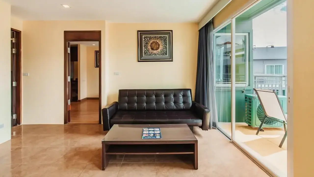 ELITE SUITE PATONG (ex. BAUMAN RESIDENCE)