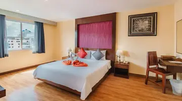 ELITE SUITE PATONG (ex. BAUMAN RESIDENCE)