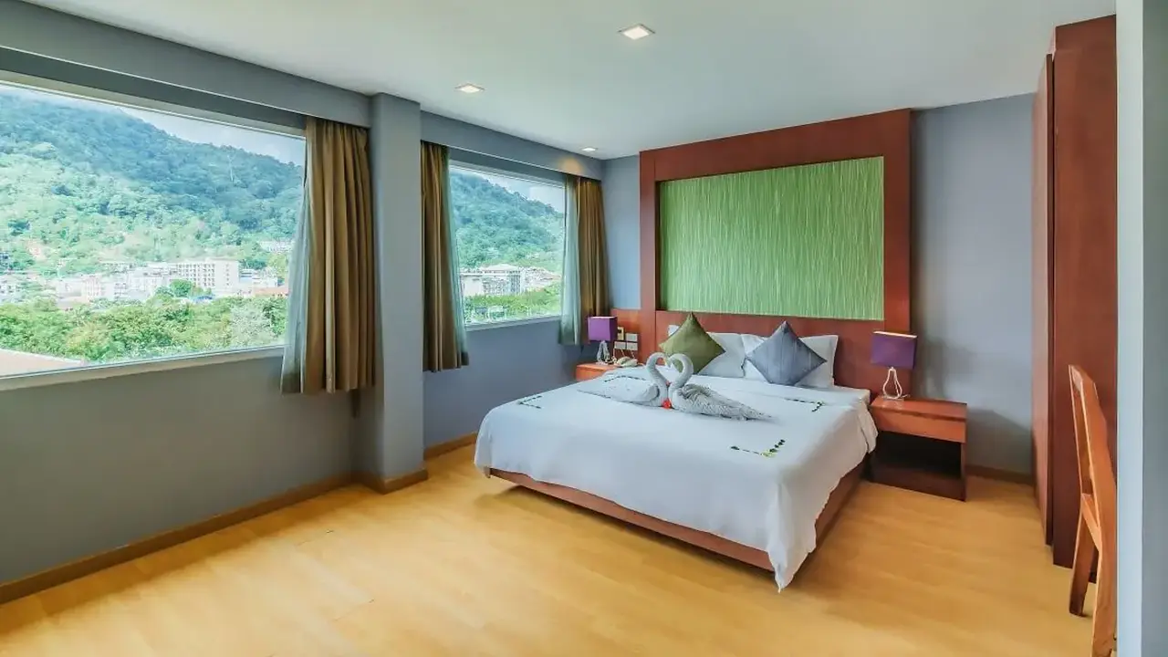 ELITE SUITE PATONG (ex. BAUMAN RESIDENCE)
