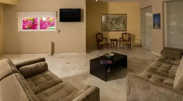Elotia Hotel