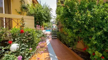 Elotia Hotel