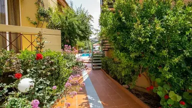 Elotia Hotel