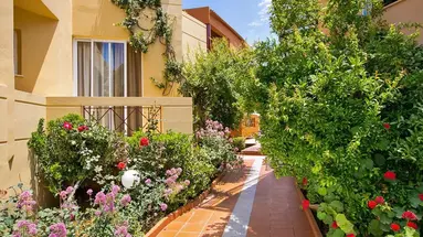 Elotia Hotel