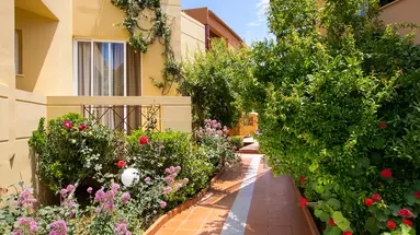 ELOTIA HOTEL