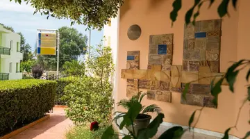 Elotia Hotel