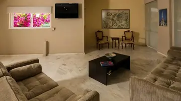 ELOTIA HOTEL