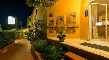 Elotia Hotel