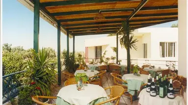 Elotia Hotel