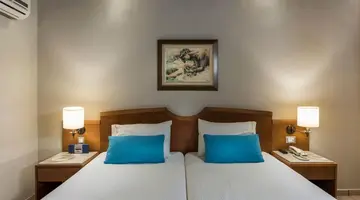 Elotis Suites