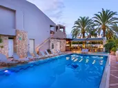 Elotis Suites