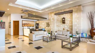 Elotis Suites