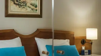 Elotis Suites