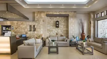 Elotis Suites