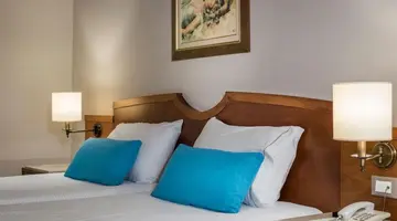 Elotis Suites