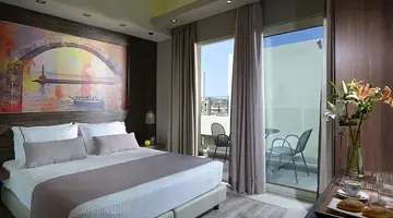 Elotis Suites