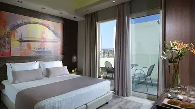 Elotis Suites