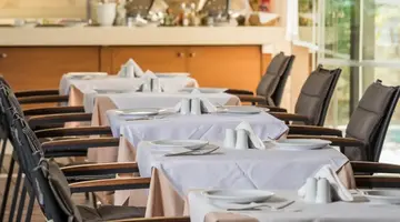 Elotis Suites