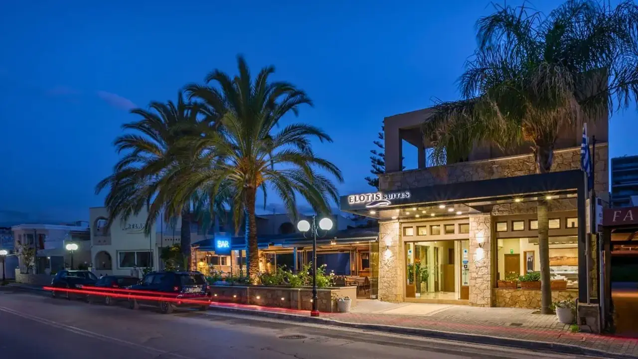 Elotis Suites
