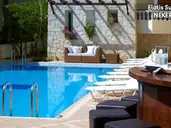 Elotis Suites