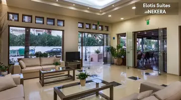 Elotis Suites